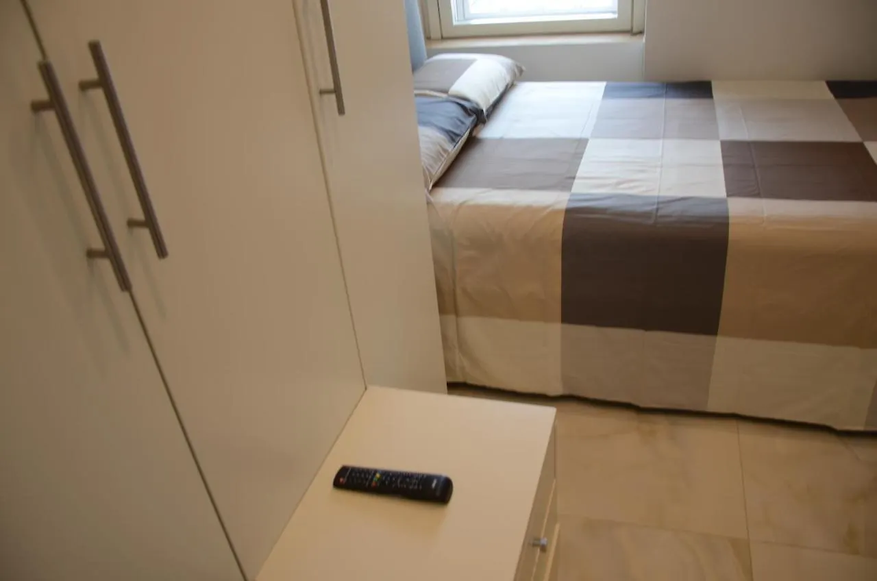 Apartment Appartamento Di 40 Mq2 Con Parcheggio Gratuito Naples
